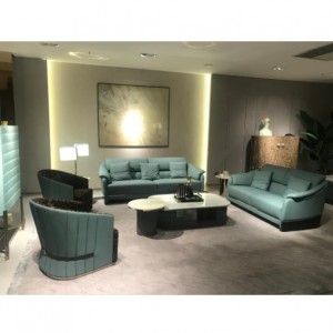 IMG2566 Sofa